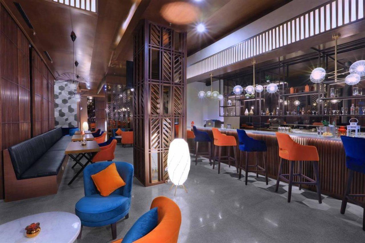 Quest Prime Cikarang By Aston Hotel Bekasi Exterior photo