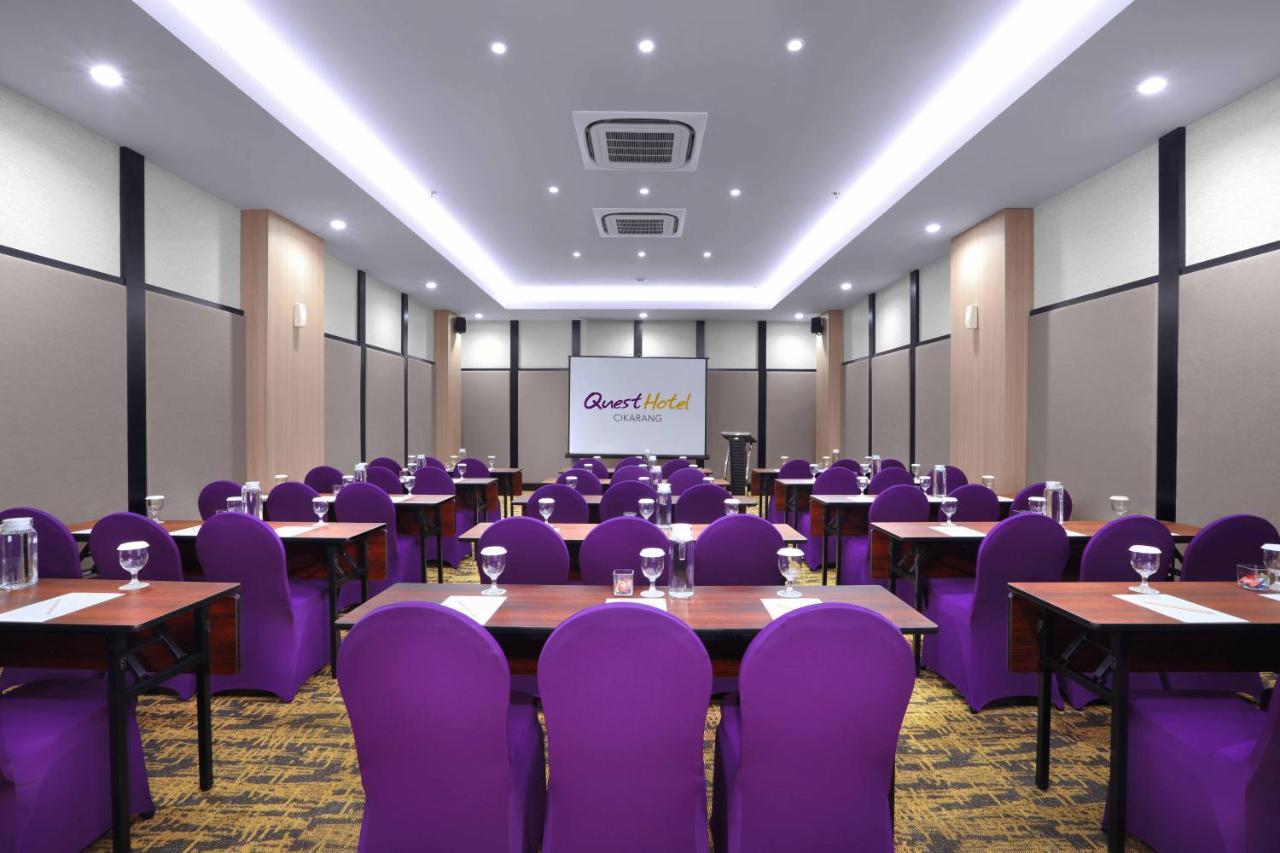 Quest Prime Cikarang By Aston Hotel Bekasi Exterior photo